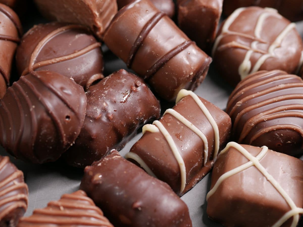 Bombons sortidos — caixa com 24