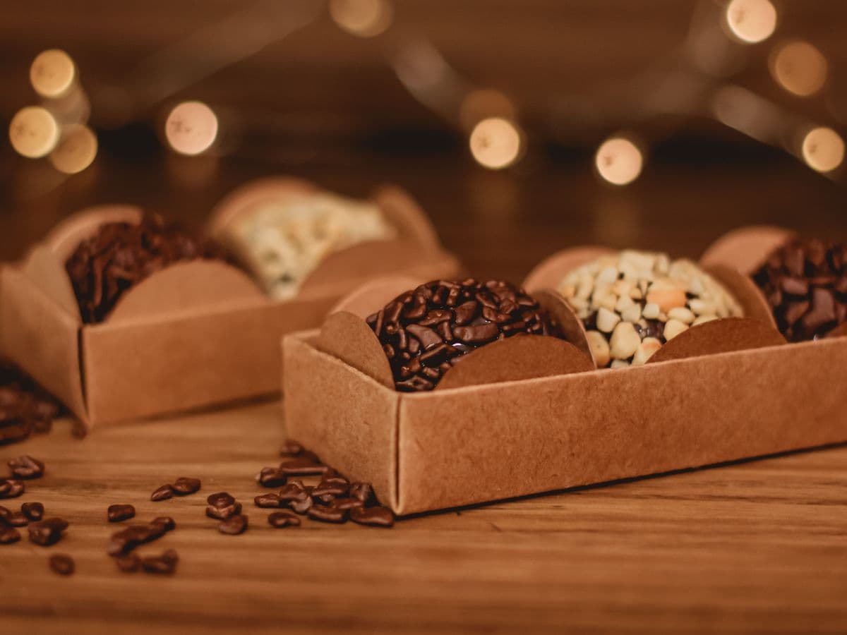 Brigadeiro gourmet — caixa com 12